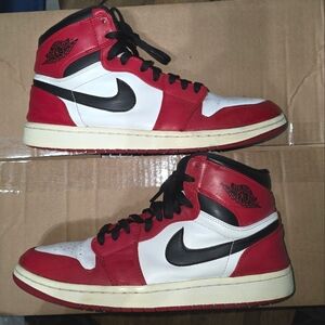2013 Jordan 1 Retro High Chicago